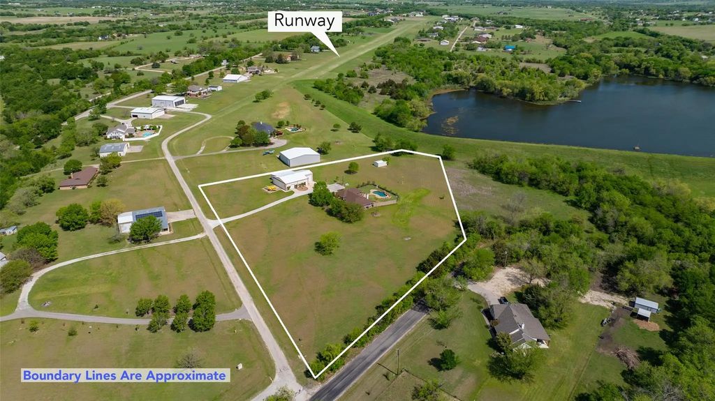 6768 Cub Lane, Sanger