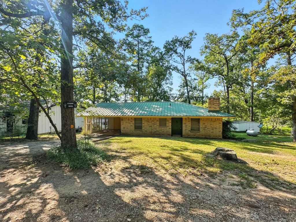 1554 Private Road 8692, Winnsboro