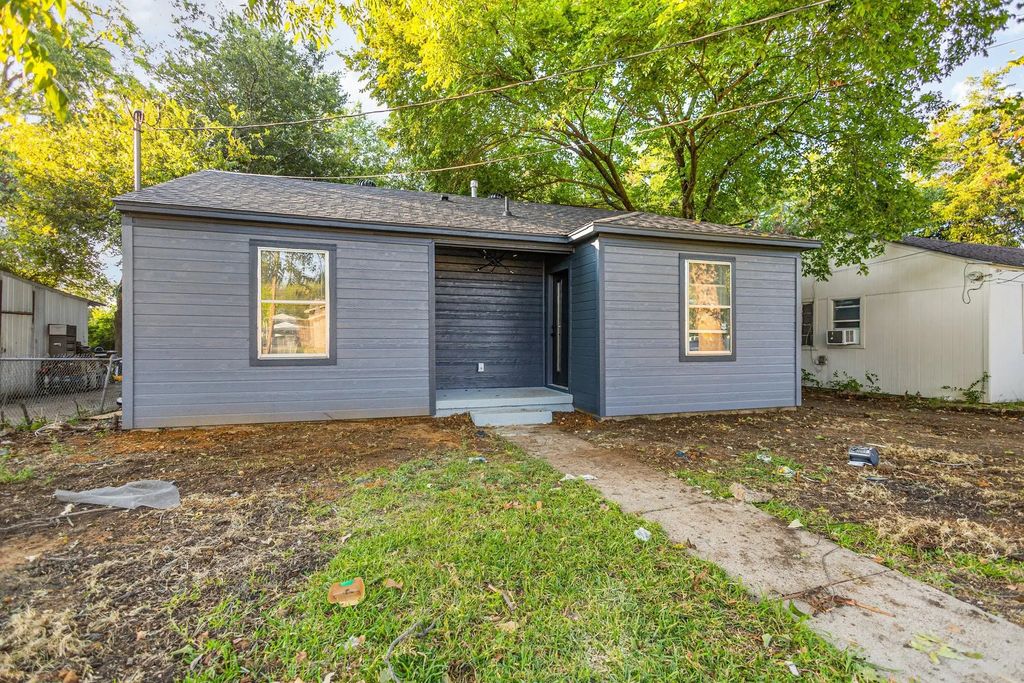 1318 Waweenoc Avenue, Dallas