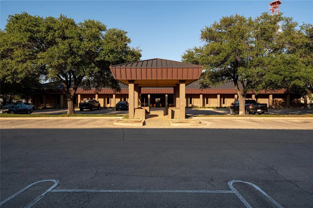 4800-30 Lakewood Drive, Waco