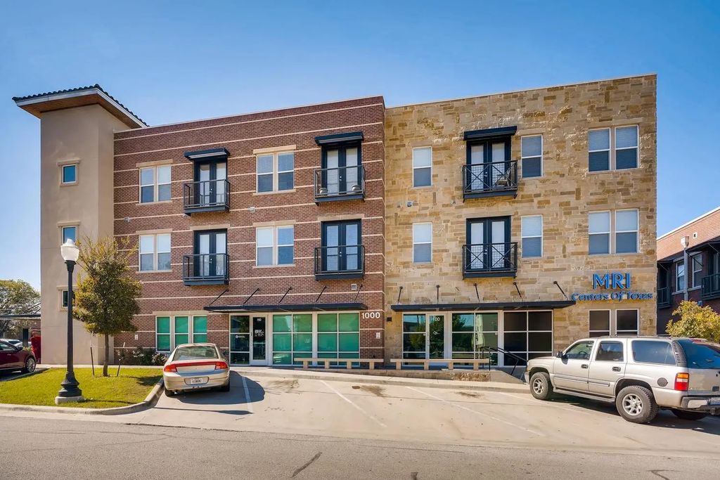 1000 Lipscomb Street 302, Fort Worth