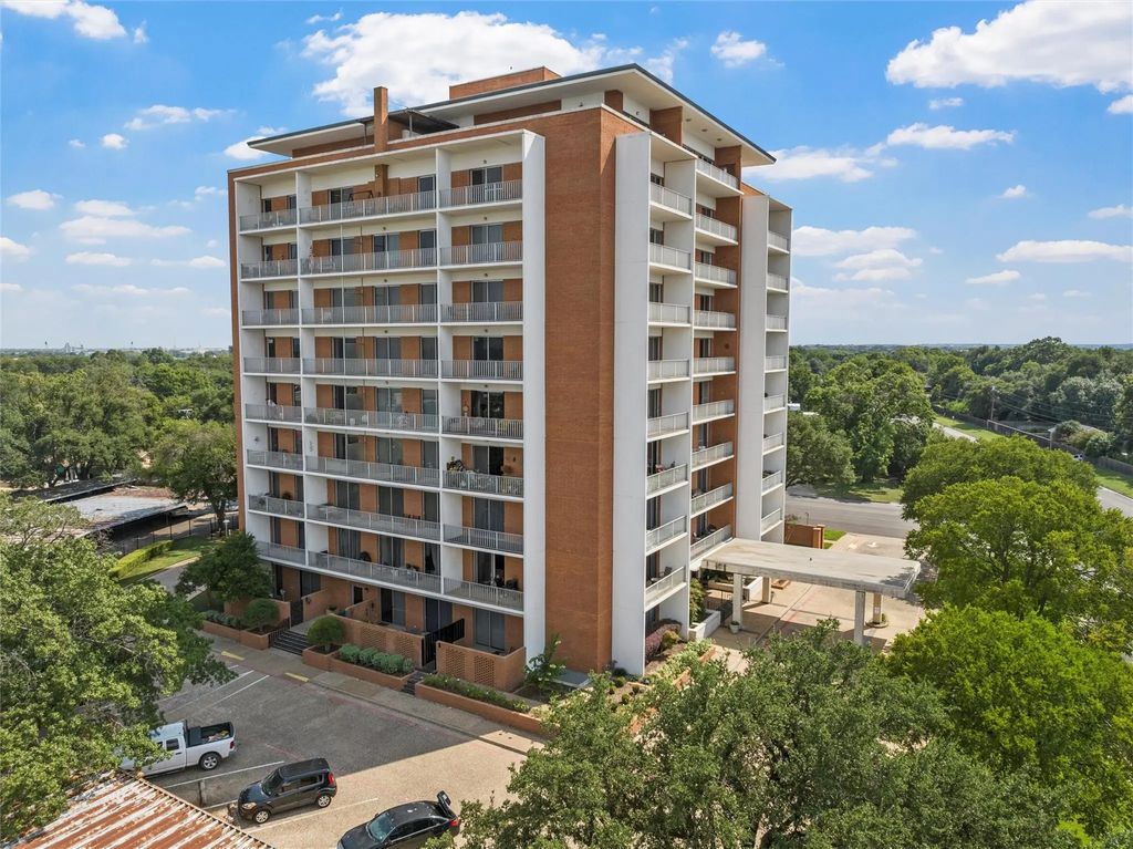4924 Cobbs Drive 2g, Waco