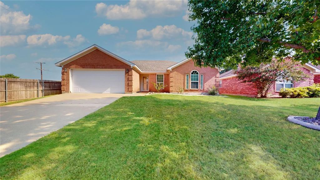 2051 Turtle Cove Drive, Mansfield