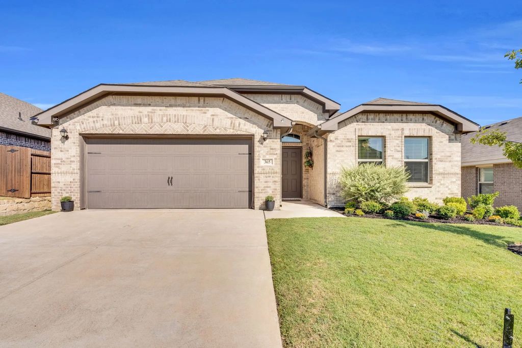 365 Bonita Street, Weatherford