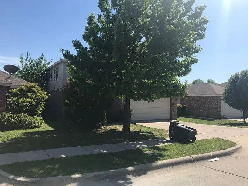 4855 Waterford Drive, Fort Worth