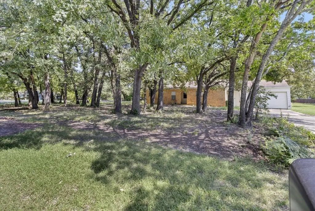5316 Wild Oak Road, Balch Springs