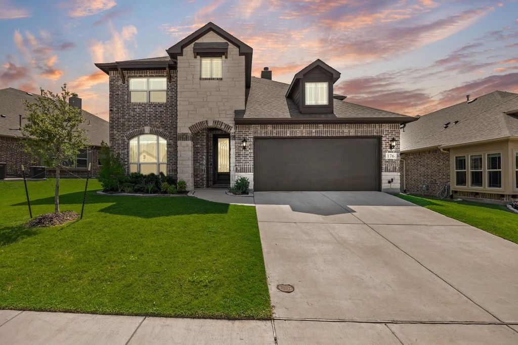 176 Summit Court, Lavon