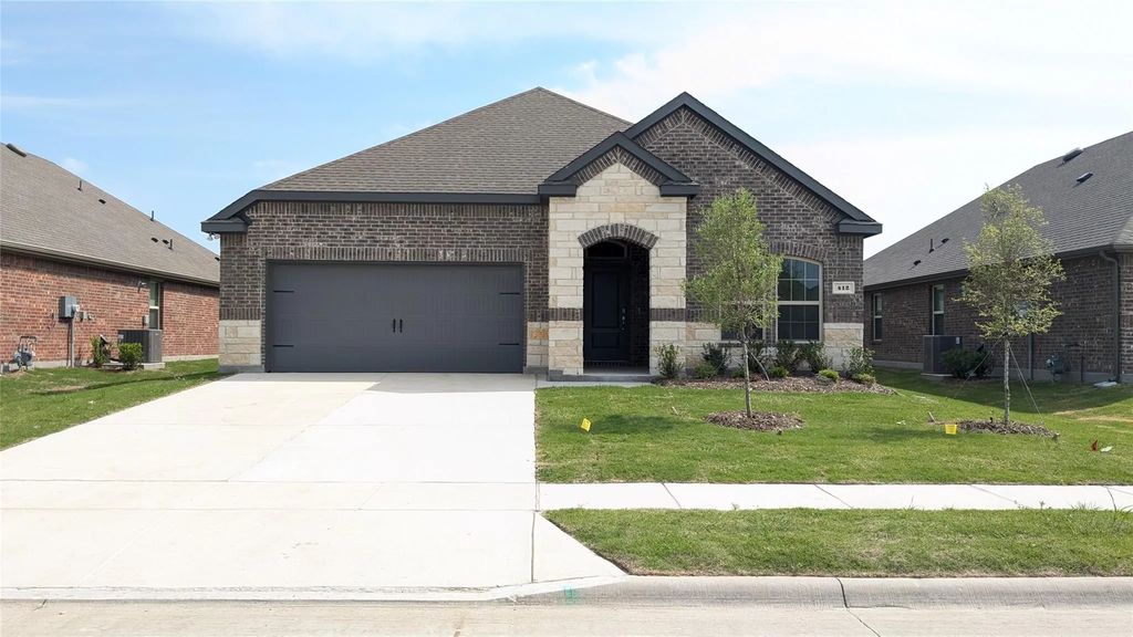412 Tia Avenue, Caddo Mills