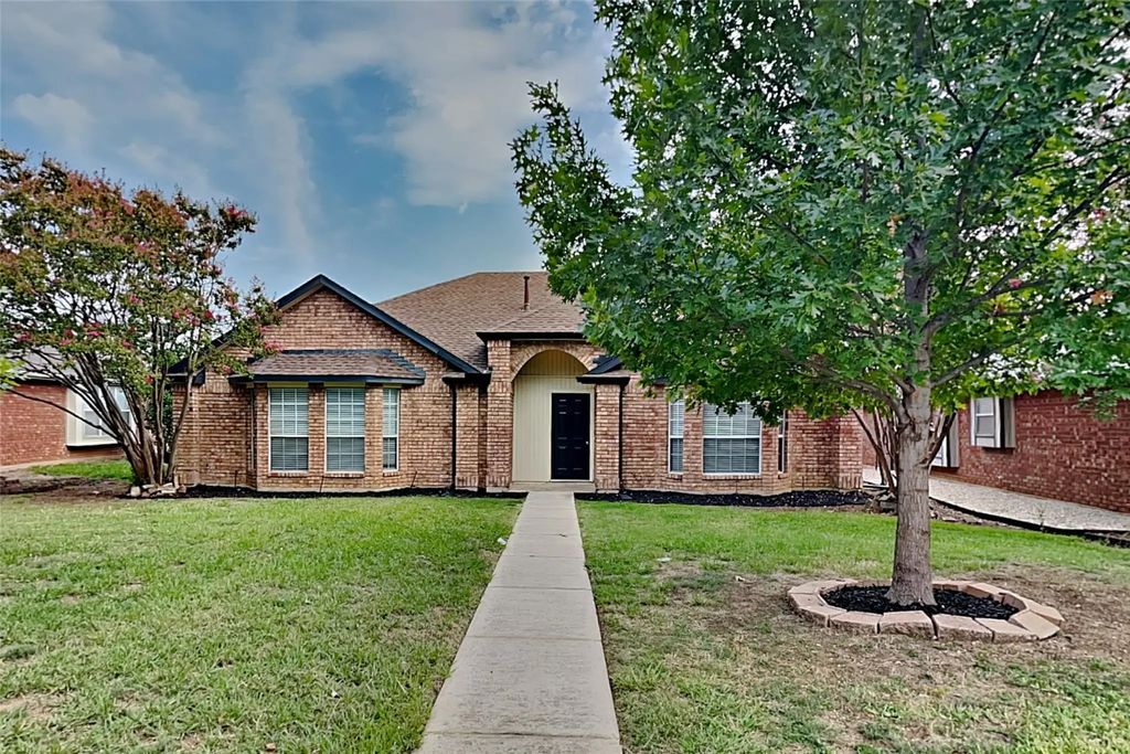 3818 Virginia Pine Drive, Carrollton