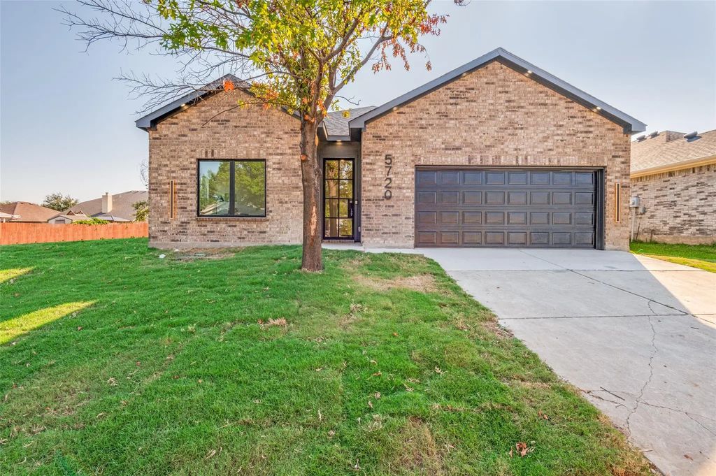 5720 Hunters Bend Lane, Dallas
