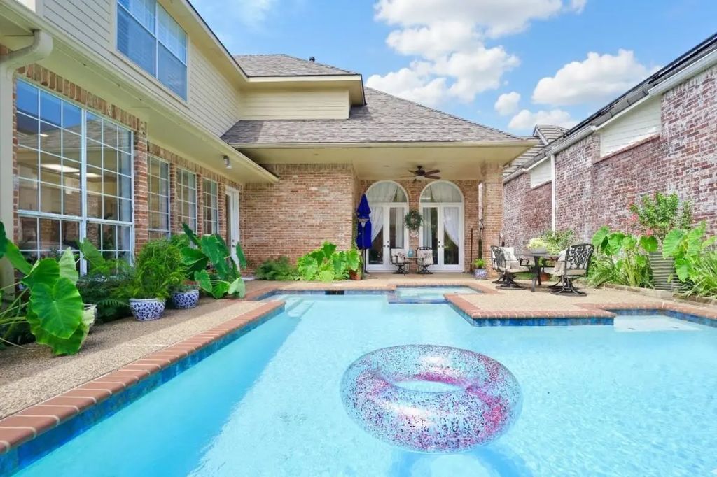 5414 Preston Fairways Circle, Dallas
