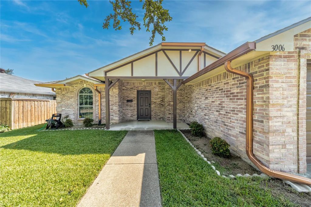 3006 Ruidosa Avenue, Dallas