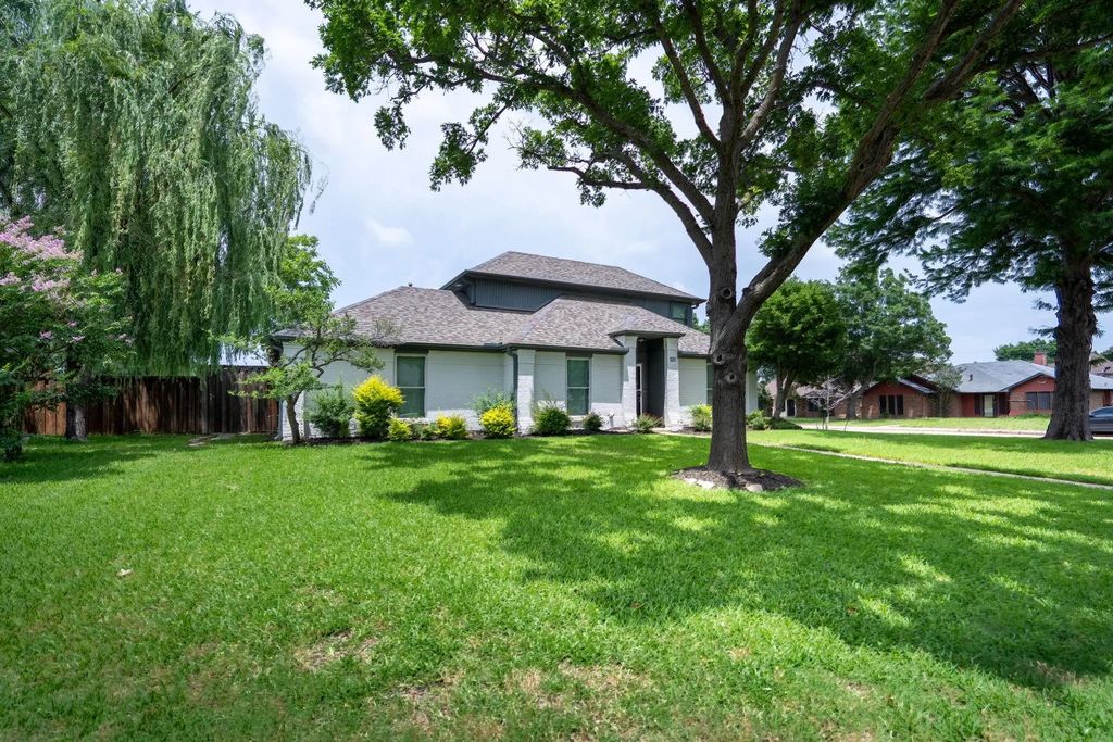 701 Retriever Lane, Mesquite