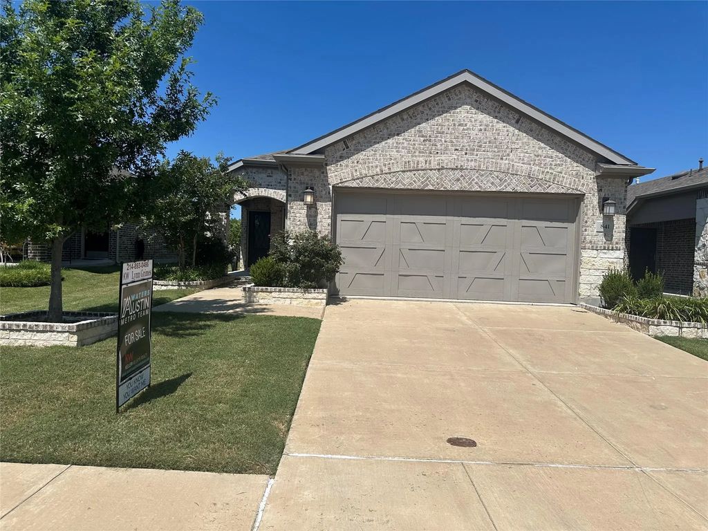 841 Hidden Eddy Drive, McKinney