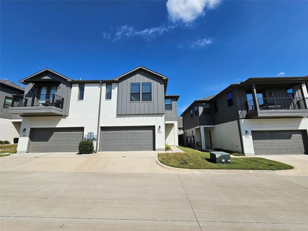 6312 Oakbend Circle, Fort Worth