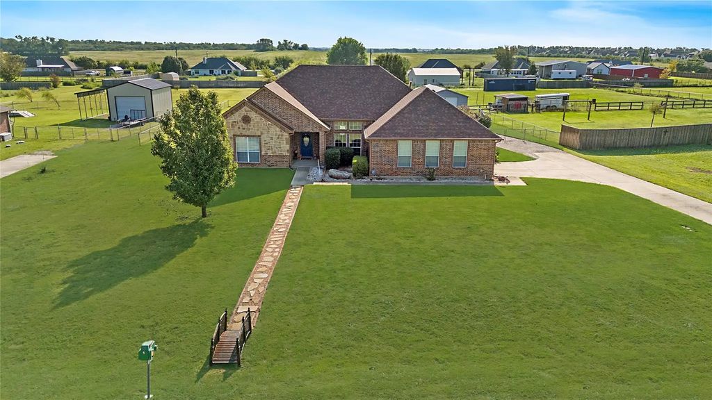 120 Hidden Meadow Trail, Howe