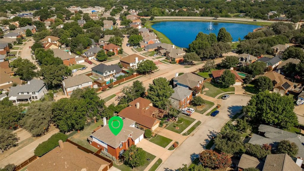 2221 Bennington Avenue, Flower Mound