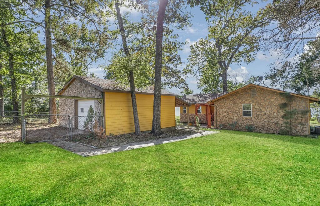 719 Callender Lake, Murchison