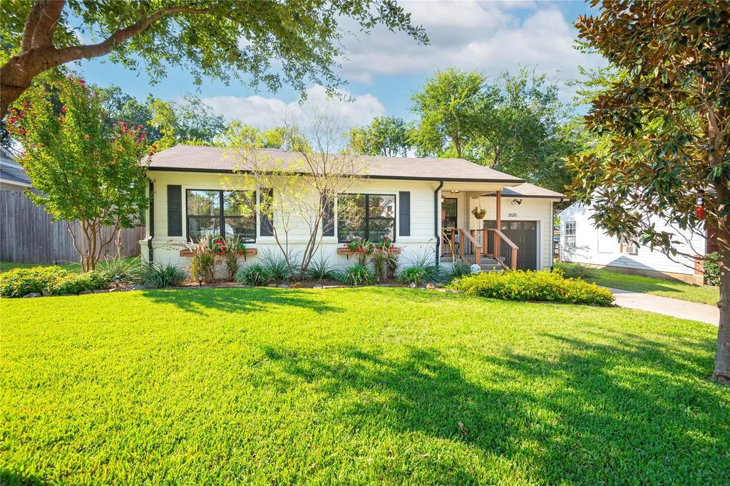 2620 Dixiana Drive, Farmers Branch