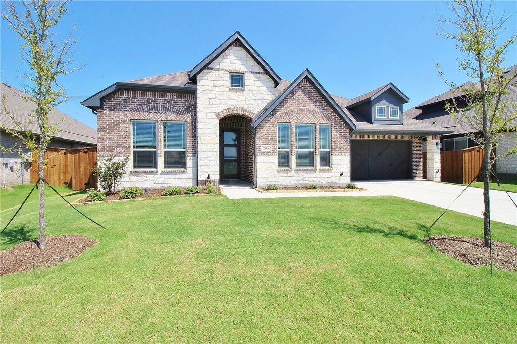 1806 Dolce Lane, McLendon Chisholm