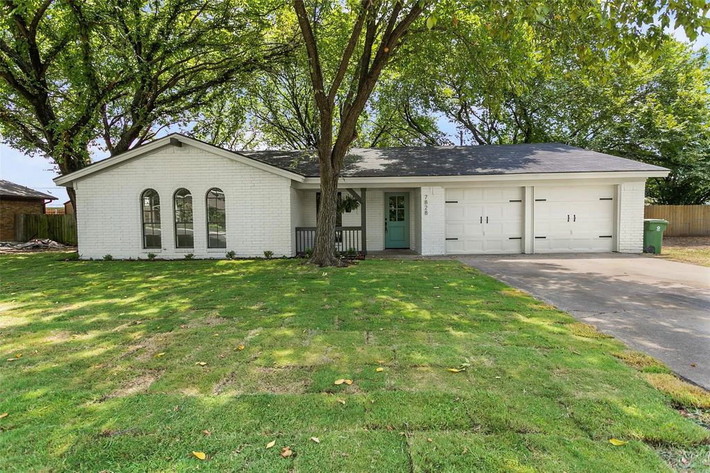 7828 Daniel Drive, North Richland Hills
