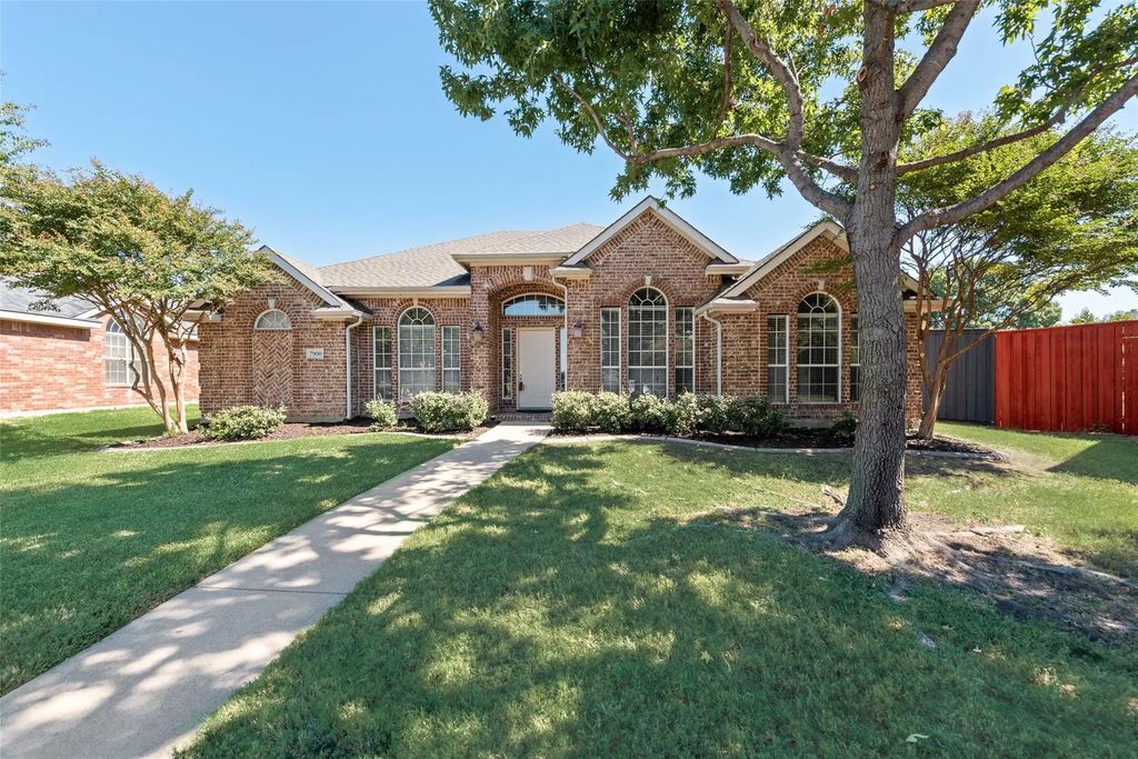 7900 Brookmount Street, Plano