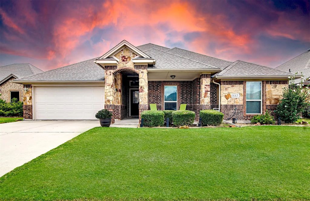 1683 Potomac Drive, Burleson