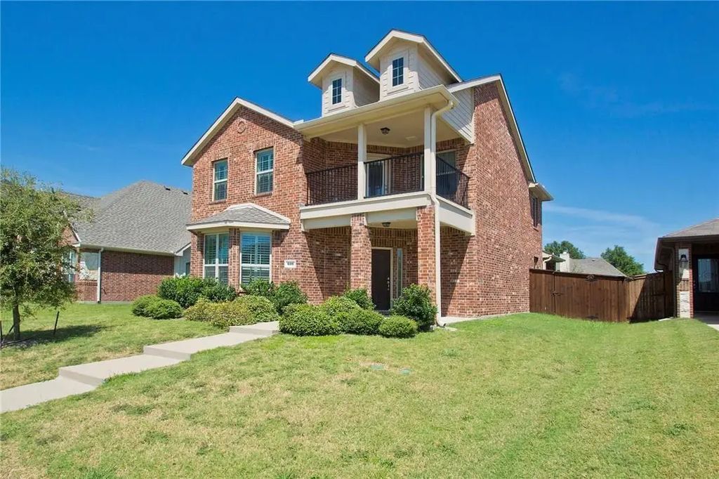639 Austin Lane, Lavon