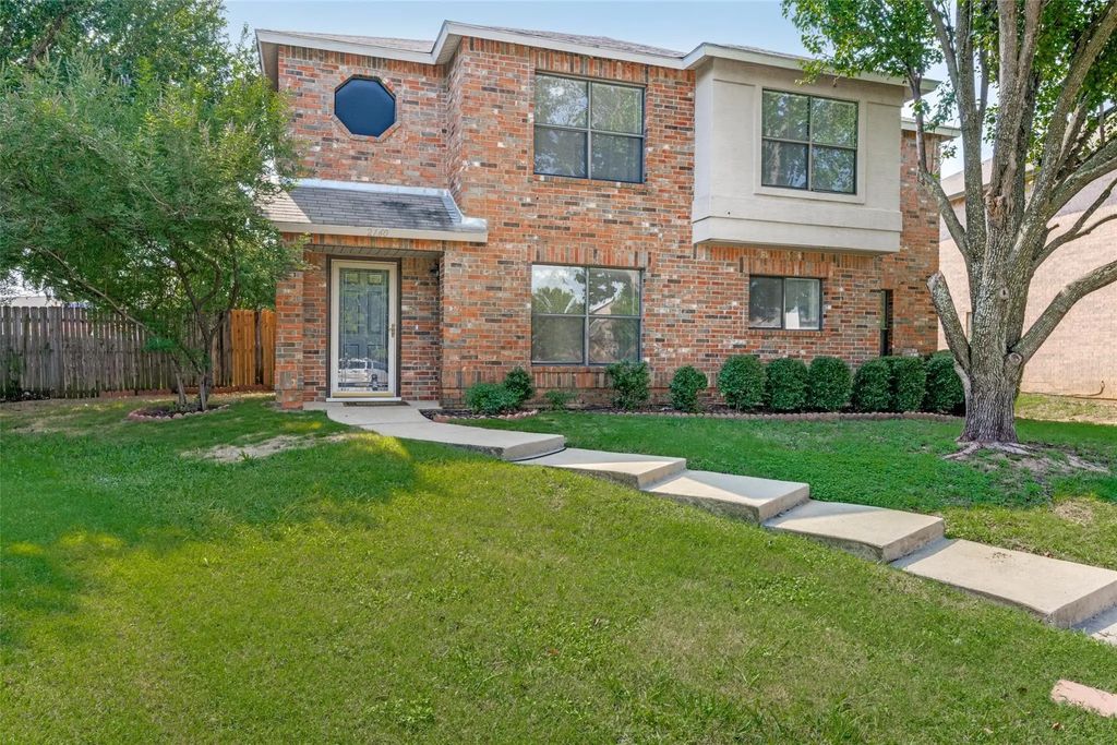 2160 Glenhaven Drive, Lewisville