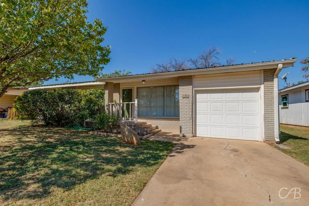 1026 S Pioneer Drive, Abilene