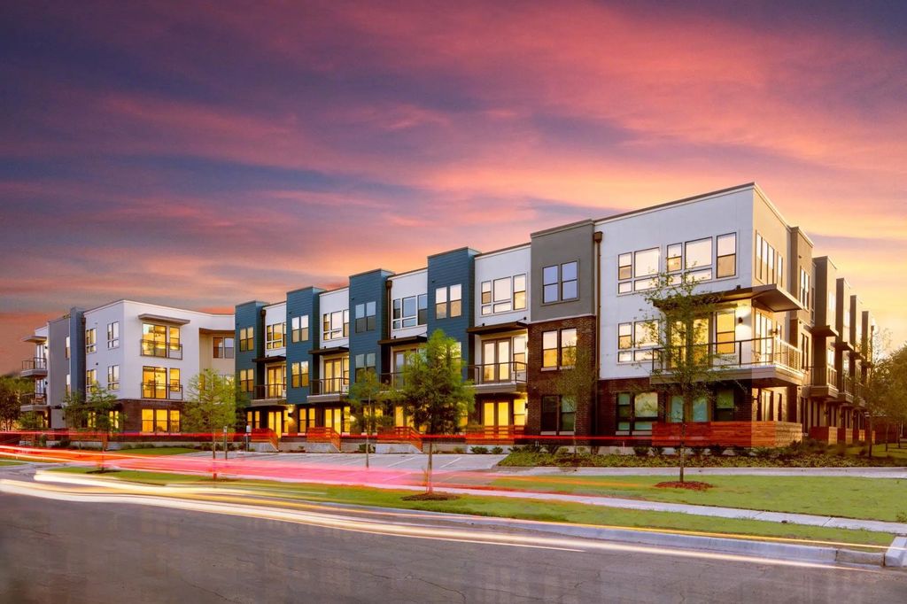 2100 Moser Avenue 209, Dallas