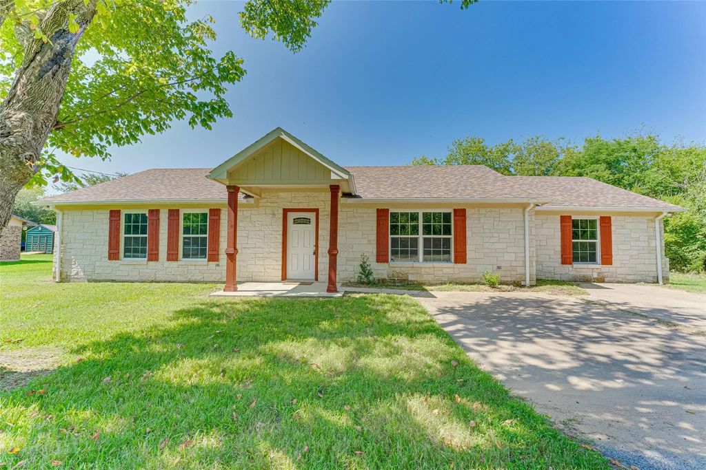 506 E Broadmore Avenue, Wills Point