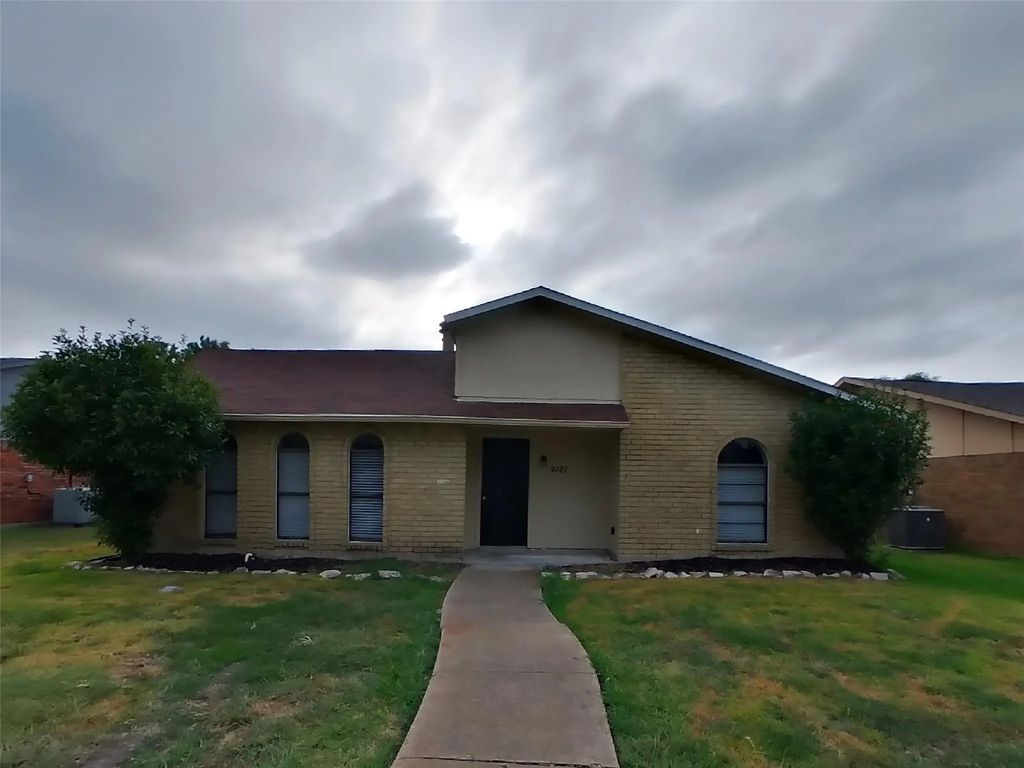 4121 Blackwillow Drive, Mesquite