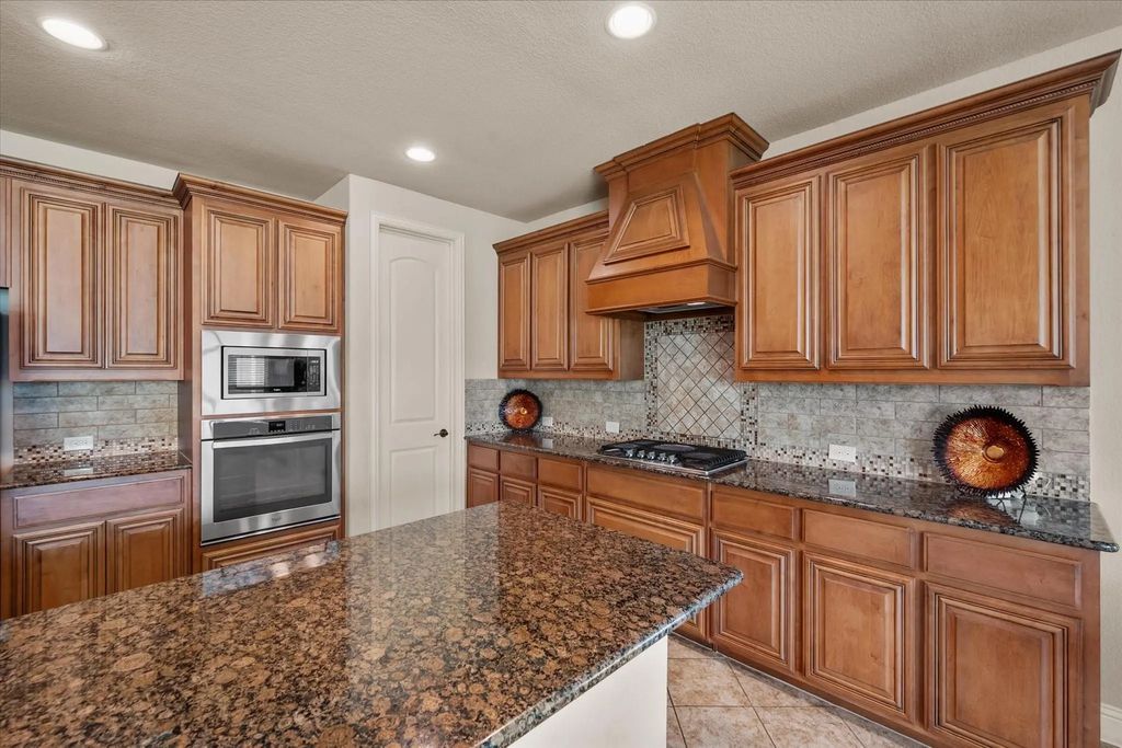 1112 Vickery Drive, DeSoto