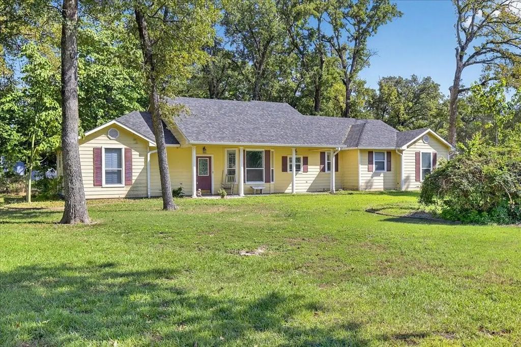 100 Indian Blanket Lane, Trinidad
