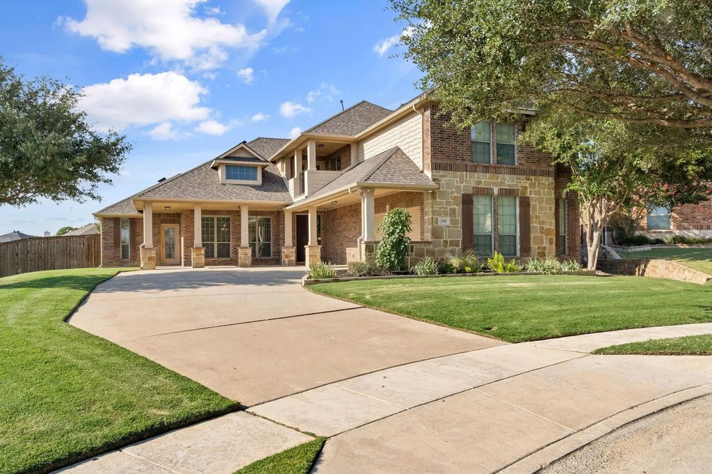 3901 Bamberg Lane, Fort Worth