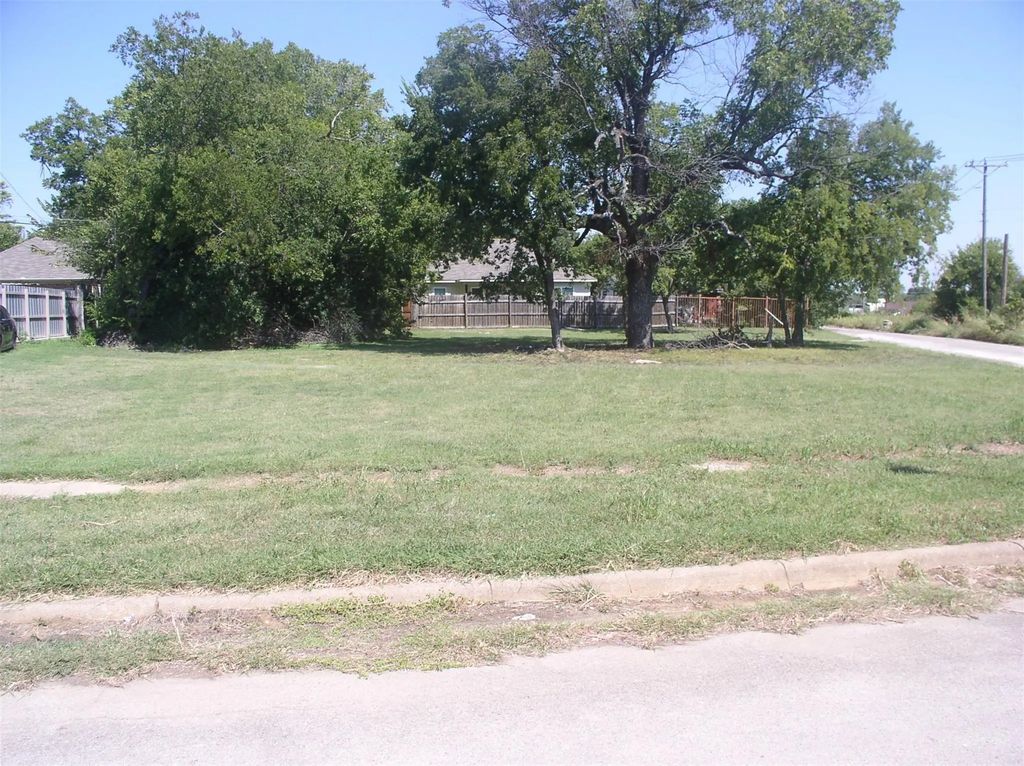 1433 E Arlington Avenue, Fort Worth