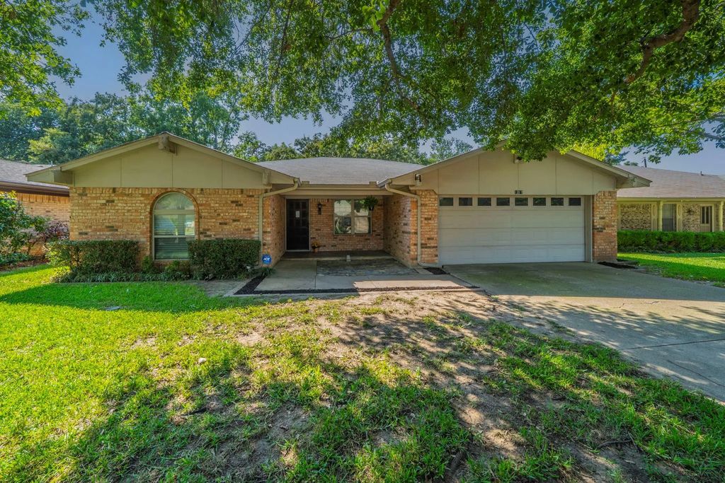 1217 Randy Drive, Irving