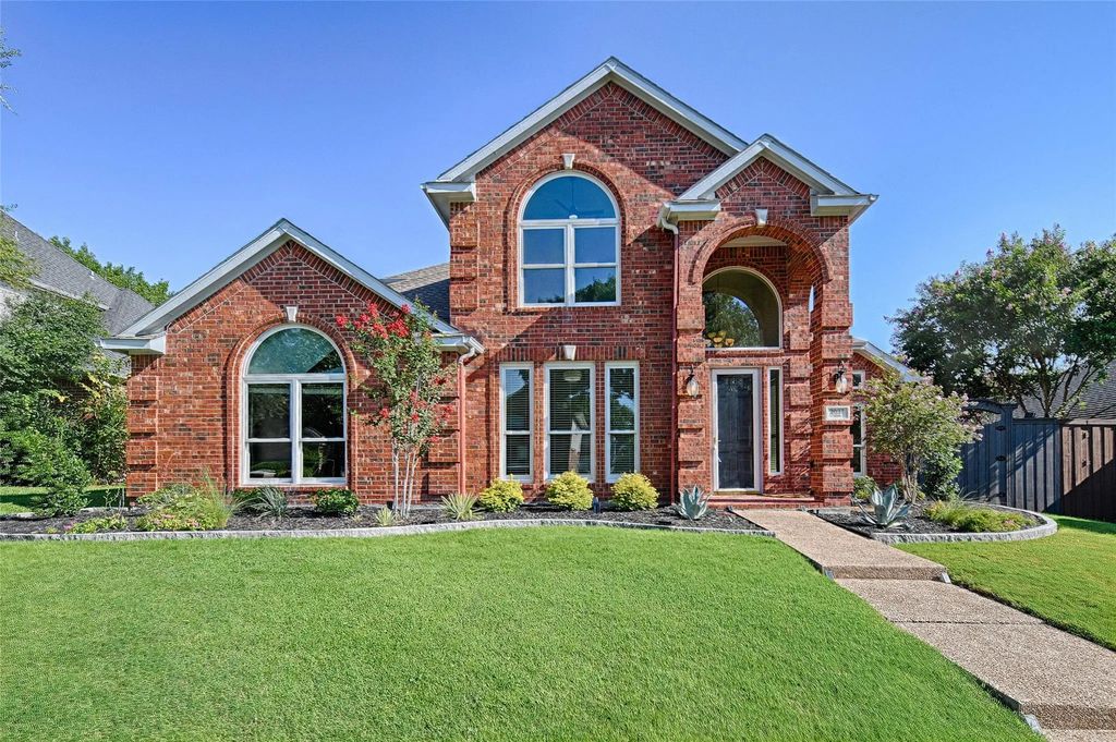 2037 Usa Drive, Plano