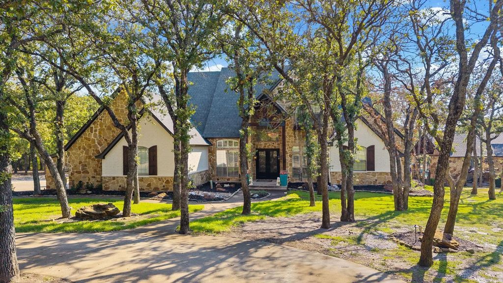 742 Boling Ranch Road, Azle