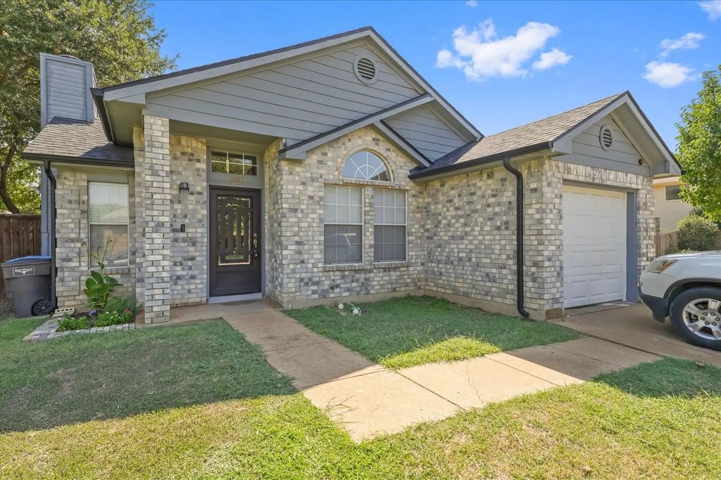 8441 Auburn Drive, Fort Worth