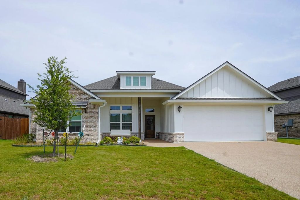 407 Geyser Trail, Waco