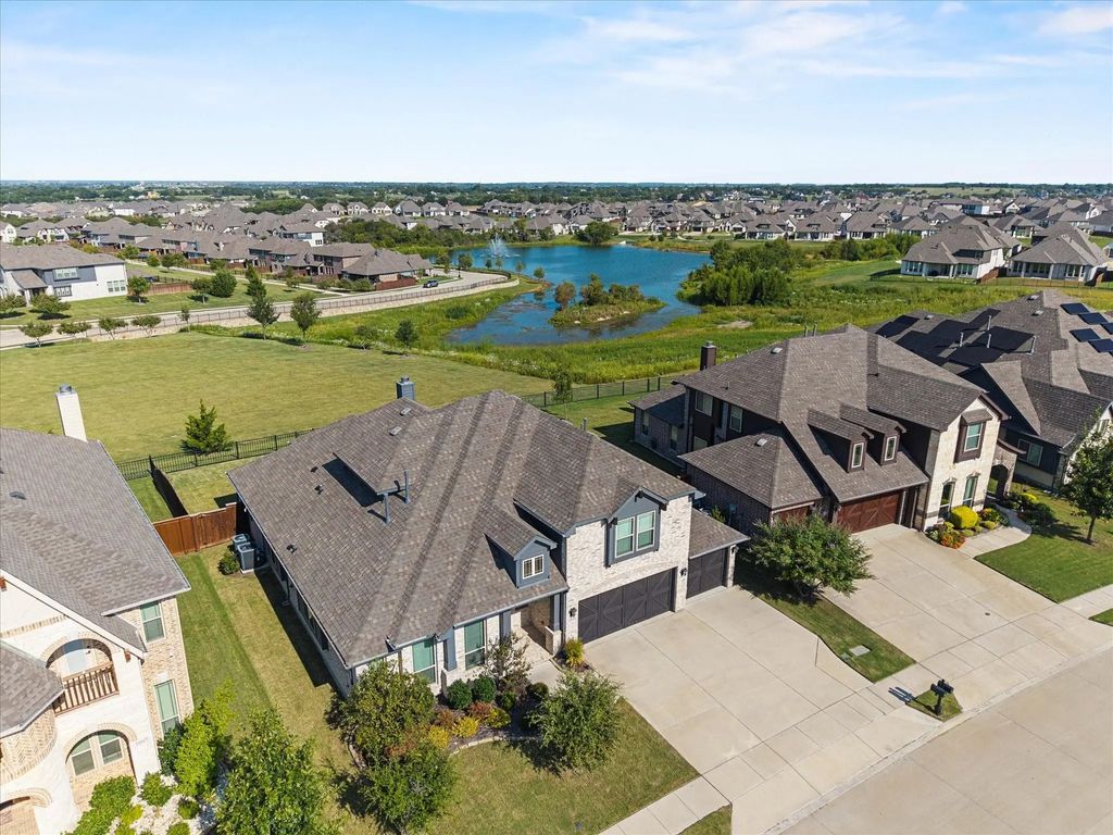 1099 Canterbury Lane, Forney