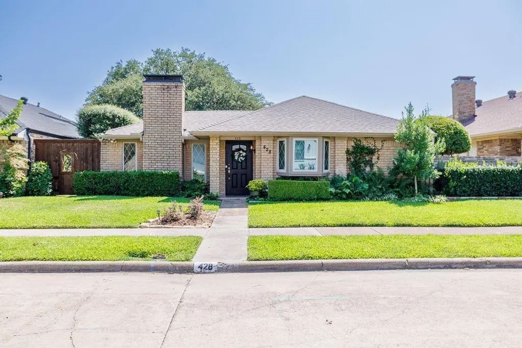 428 Tall Oaks Lane, Richardson