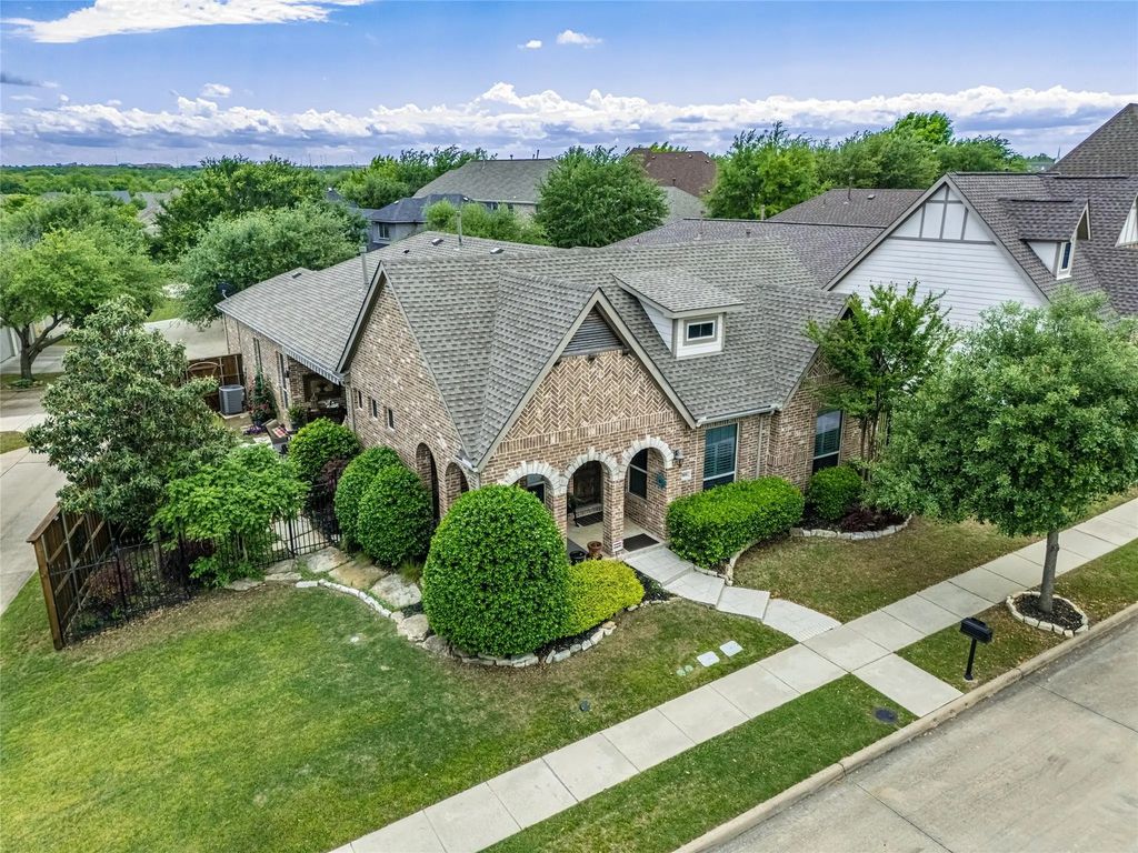 1301 Steepleview Lane, McKinney