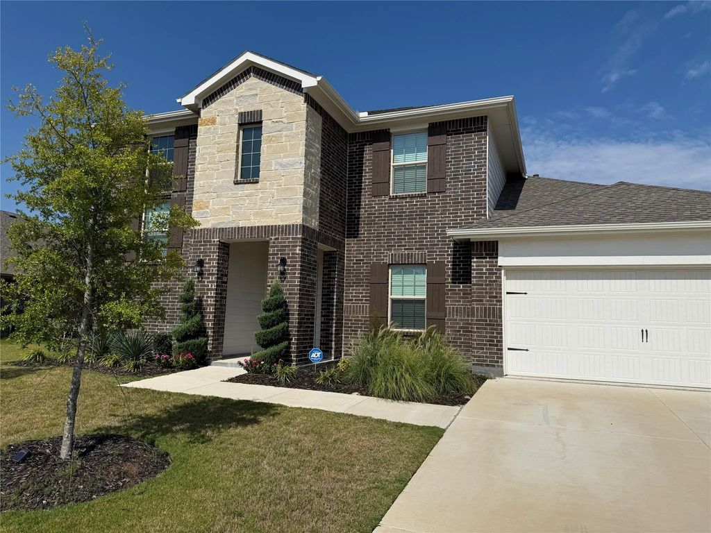 1225 Elmwood Drive, Cedar Hill