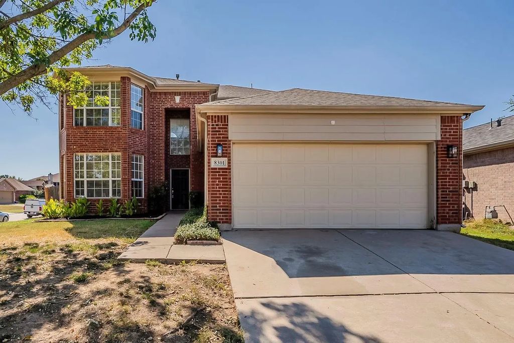 8301 Orleans Lane, Fort Worth