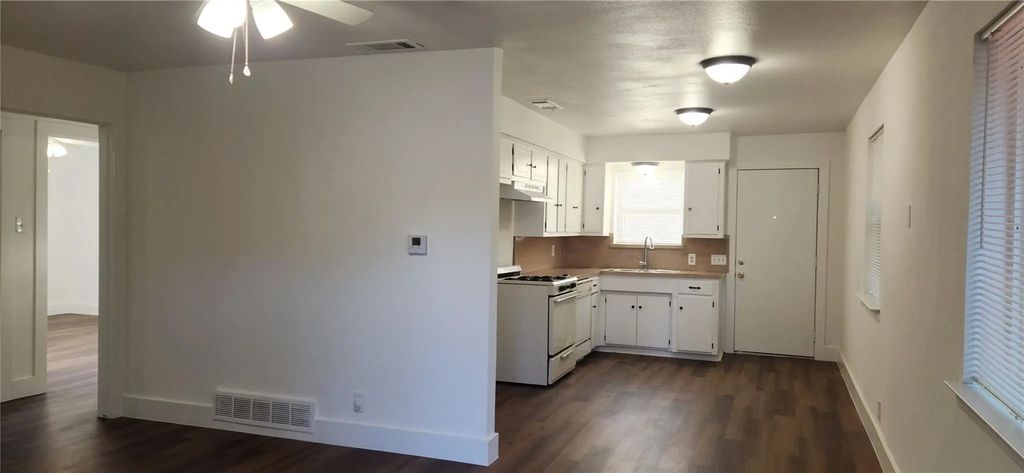1029 Custer Road 1031, Richardson