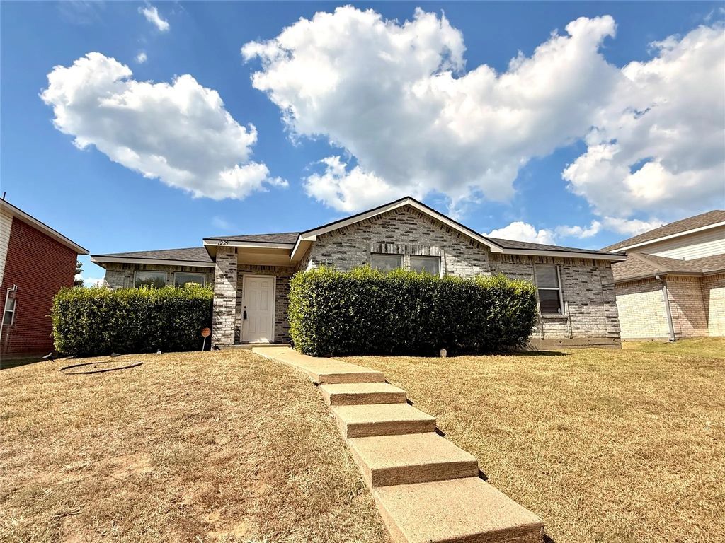 1229 Highview Drive, Cedar Hill