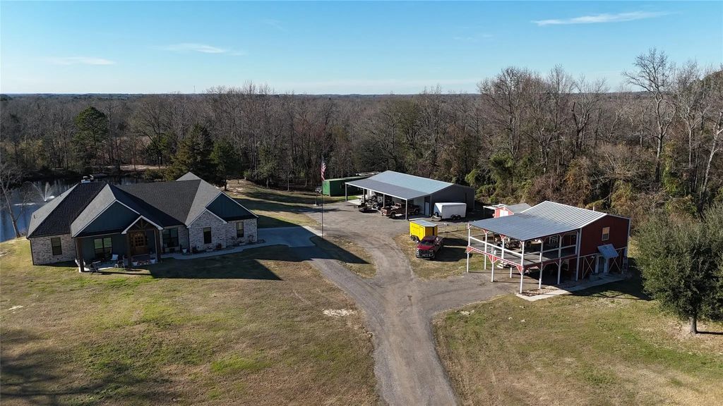 150 Cr 2337, Mineola